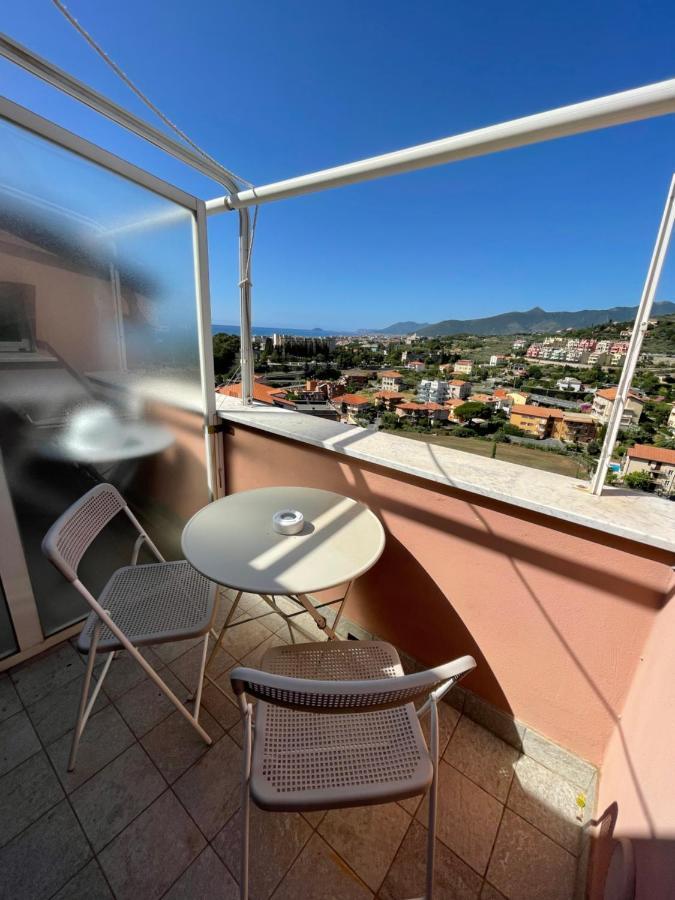 פייטרה ליגורה Appartamento Mimosa "A Casa Felice" מראה חיצוני תמונה