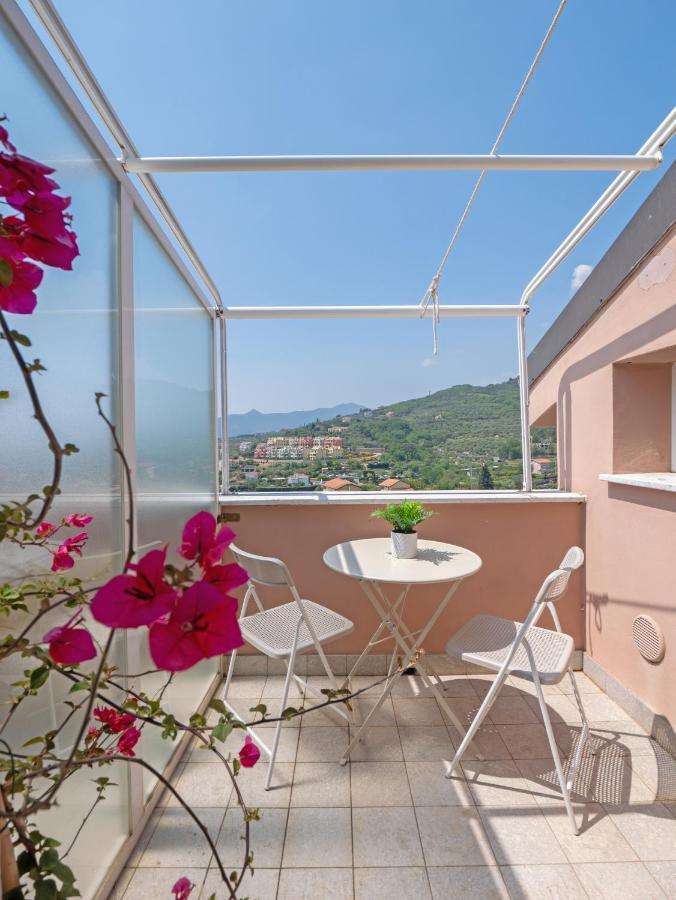פייטרה ליגורה Appartamento Mimosa "A Casa Felice" מראה חיצוני תמונה